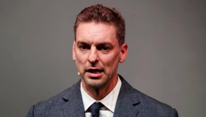 世界杯手机软件安装-加索尔挥手告别篮球赛场，除了荣誉他还获得什么？